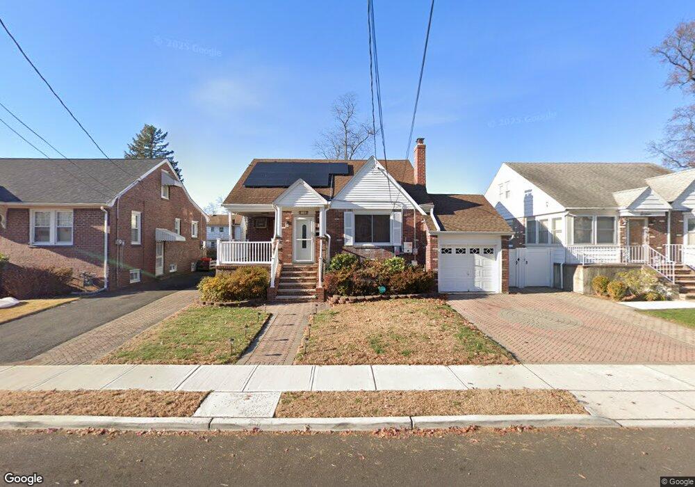 14 Edgewood Pkwy, Union, NJ 07083 - photo 1