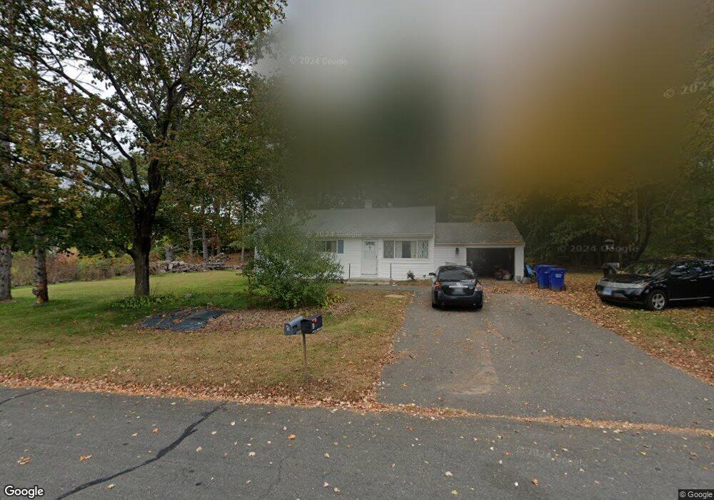 8 Crescent Cir, Ellington, CT 06029 - photo 1