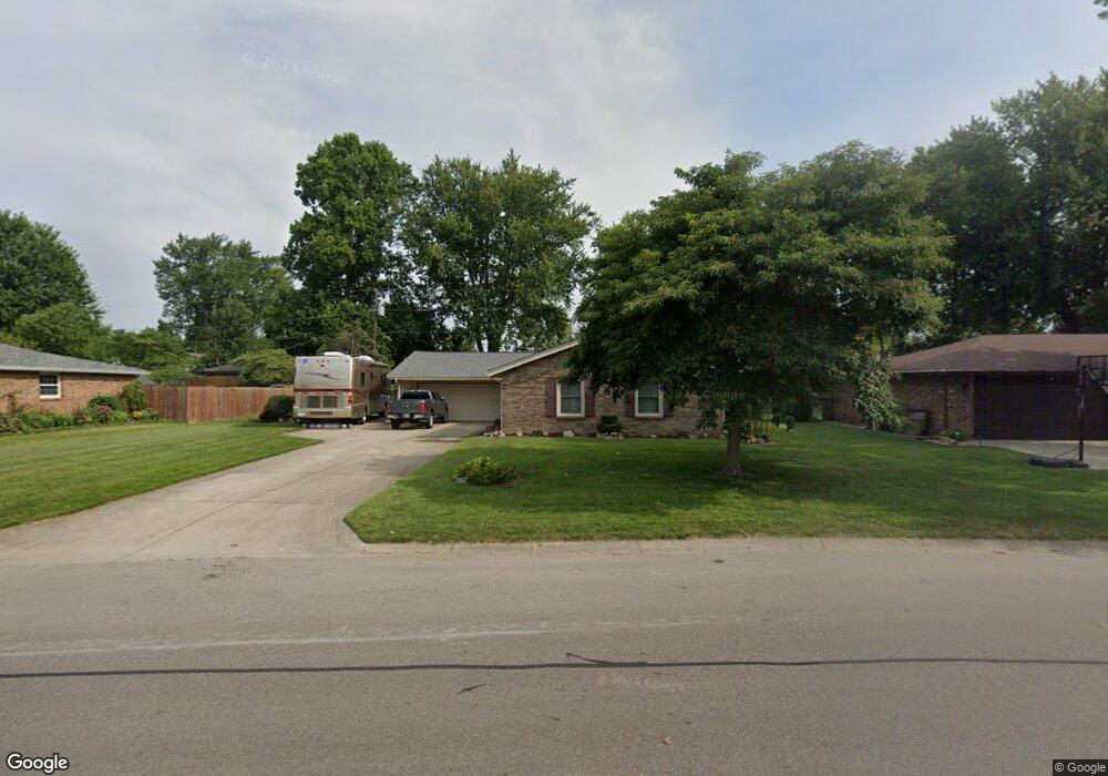 4520 Chapel Dr, Columbus, IN 47203 - photo 1