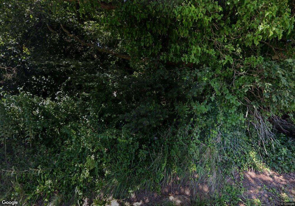 1425 Valley View Rd, Pottstown, PA 19465 - photo 1