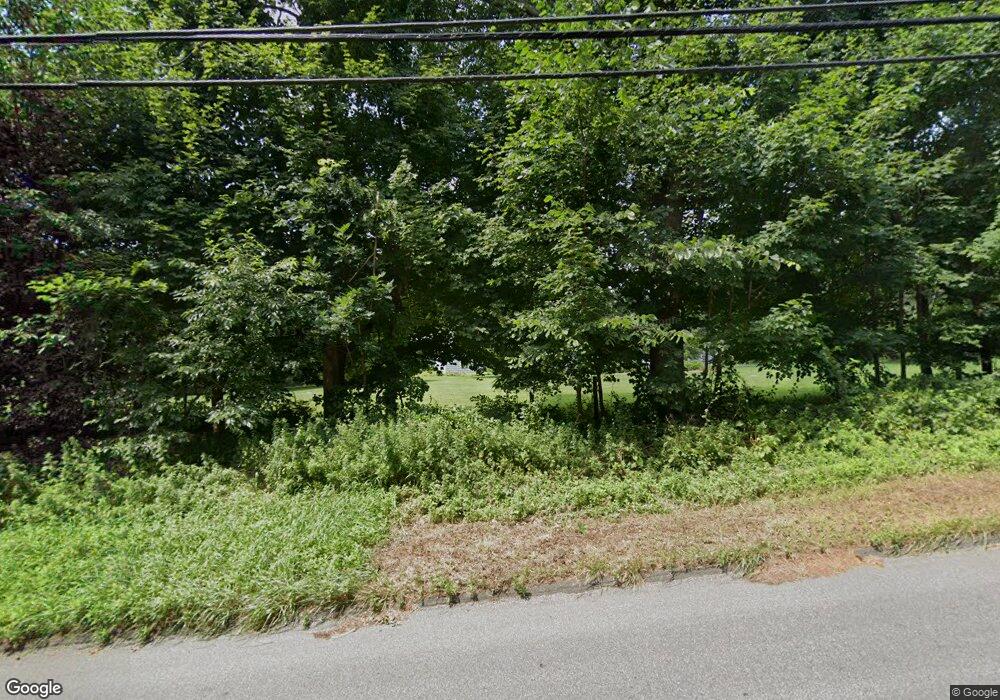 135 Cross Hwy, Redding, CT 06896 - photo 1