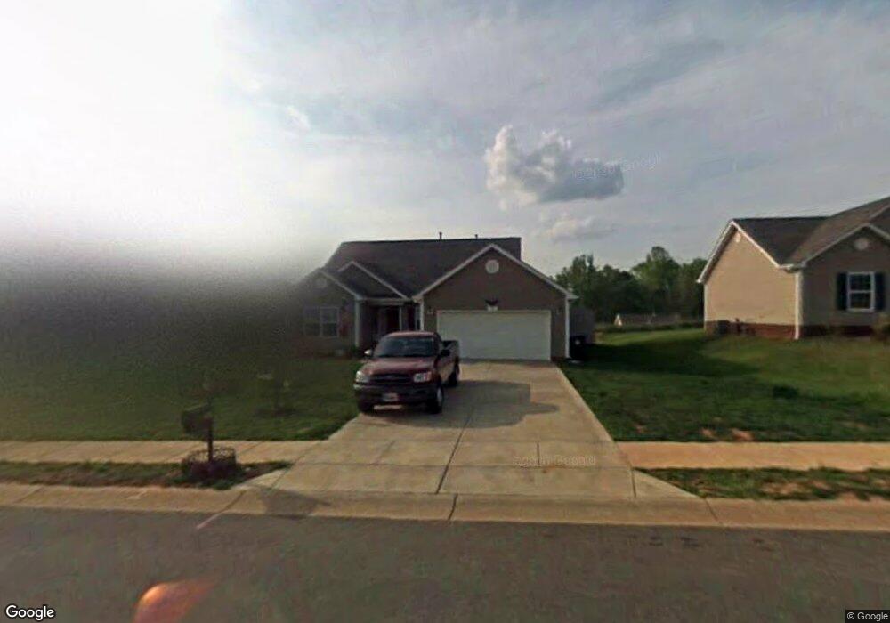 523 Pennyfields Ln, Clover, SC 29710 - photo 1