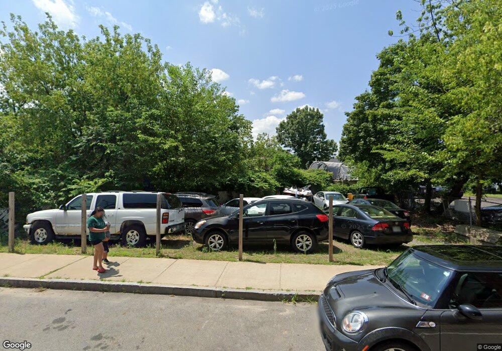 85 Pine St, Nashua, NH 03060 - photo 1