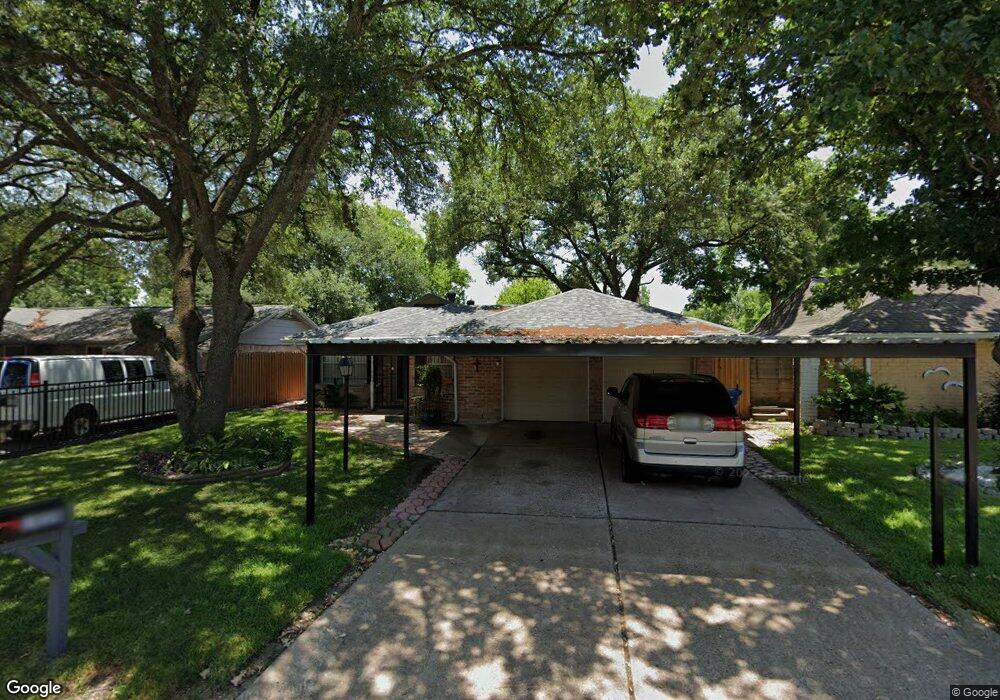 1939 Barnsley Ln, Houston, TX 77088 - photo 1