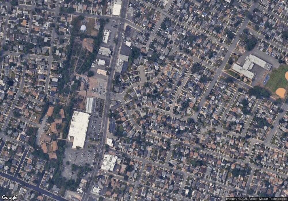 1028 Glen Dr, Franklin Square, NY 11010 - photo 1