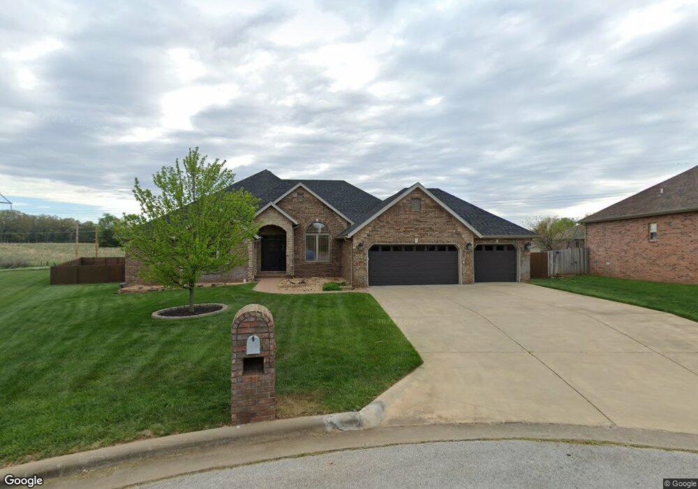 716 N Hawthorne Dr, Nixa, MO 65714 - photo 1
