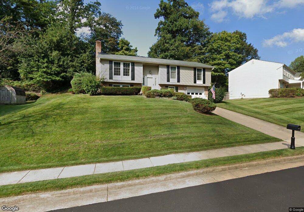 7714 Middle Valley Dr, Springfield, VA 22153 - photo 1