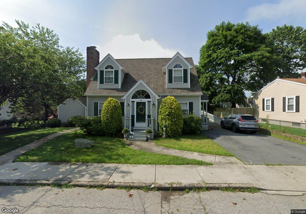 6 Arch St, South Dartmouth, MA 02748 - photo 1