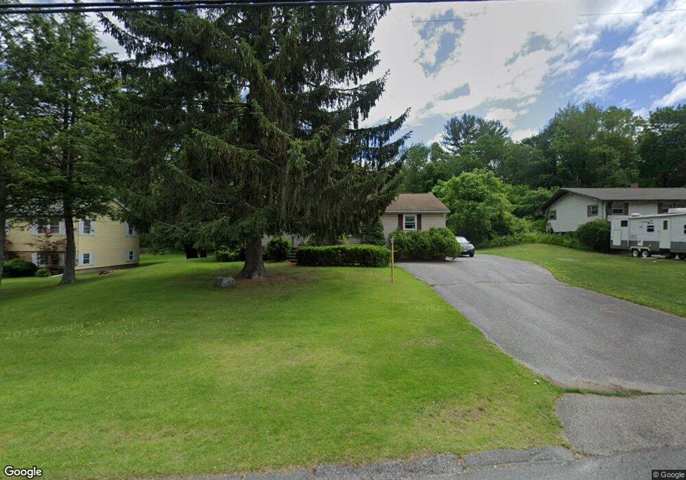 611 Hildreth St, Dracut, MA 01826 - photo 1