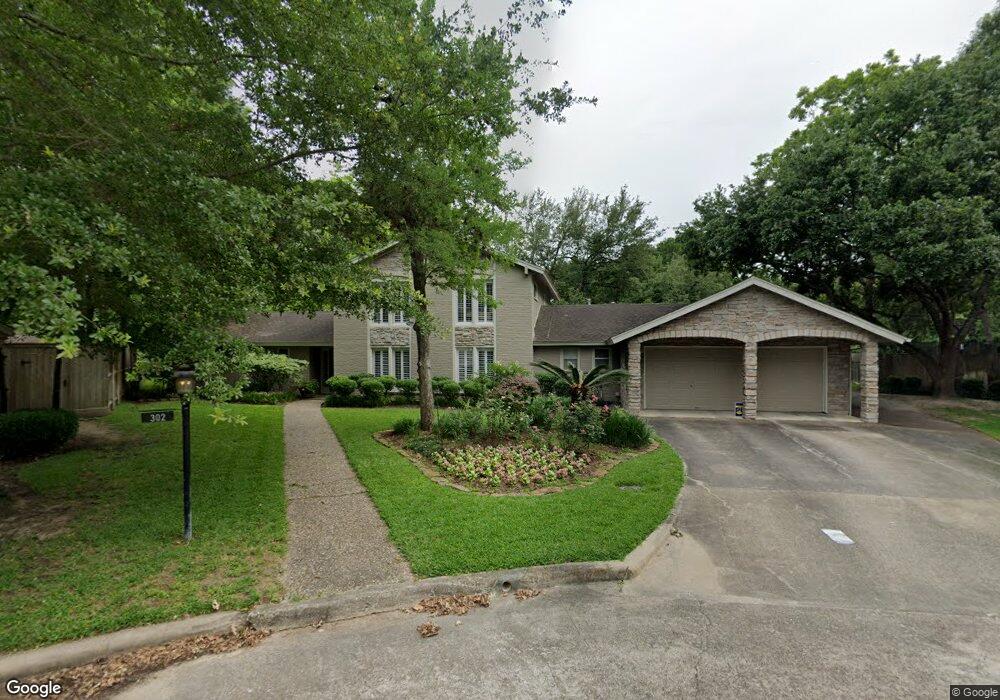 302 Duncaster Dr, Houston, TX 77079 - photo 1