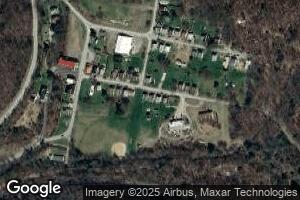 82 Vanderbilt St, Commodore, PA 15729