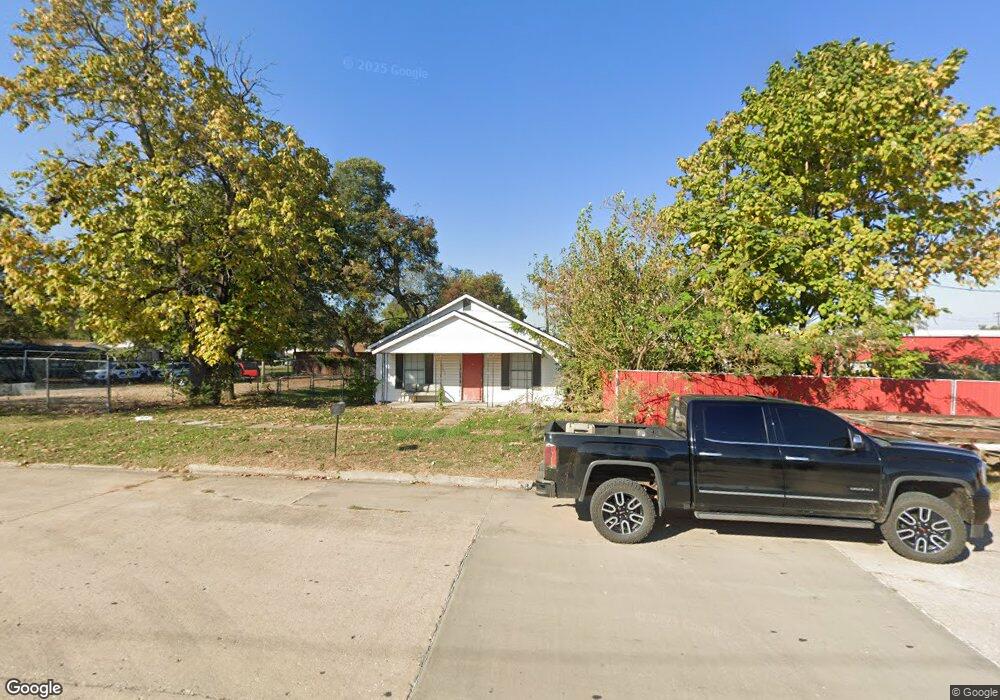 215 S Stockton St, Ada, OK 74820 - photo 1