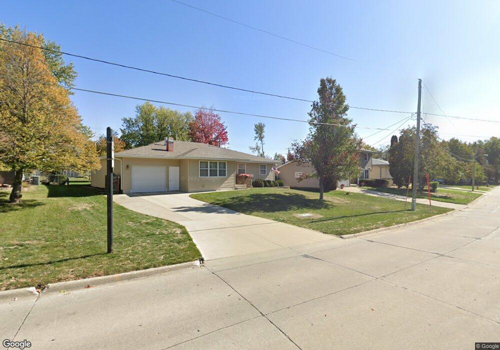 312 E 23rd St N, Newton, IA 50208 - photo 1