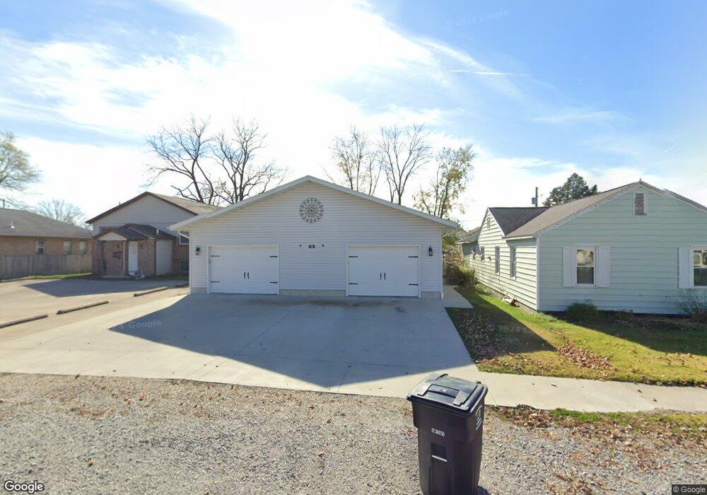 703 W Franklin Ave, Effingham, IL 62401 - photo 1