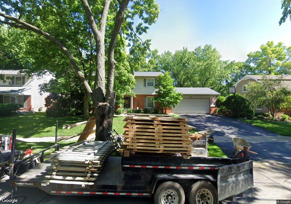 109 Thrush Ln, Naperville, IL 60540 - photo 1