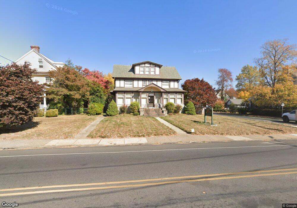 263 N Lansdowne Ave, Lansdowne, PA 19050 - photo 1