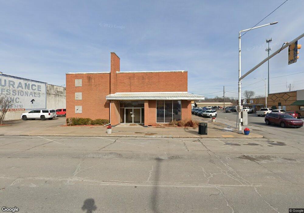 231 E Graham Ave, Pryor, OK 74361 - photo 1