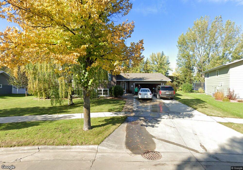 2502 W Fallcreek Ct, Grand Forks, ND 58201 - photo 1