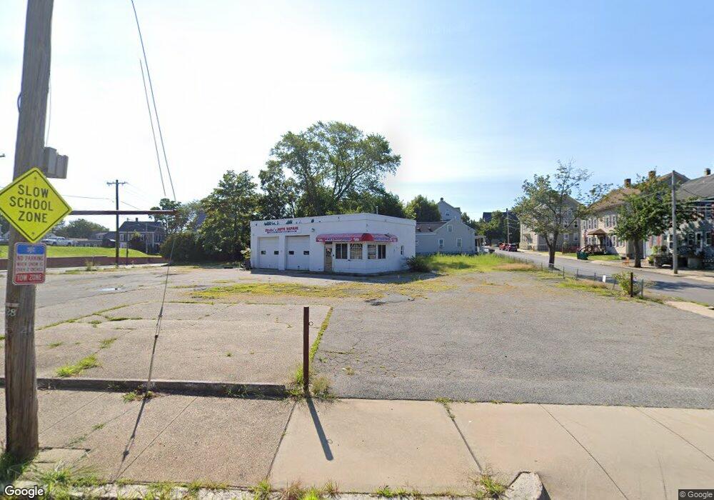 471 Arnold St, Woonsocket, RI 02895 - photo 1