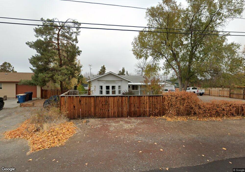 2967 SW Forest Ave, Redmond, OR 97756 - photo 1