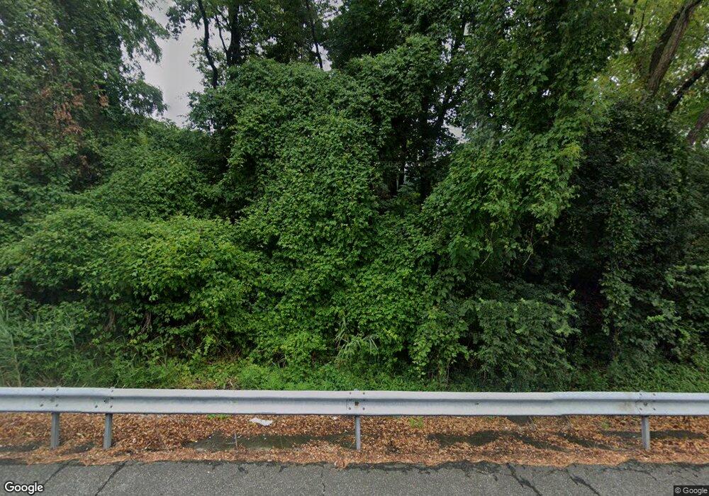 1360 Albany Post Rd, Croton On Hudson, NY 10520 - photo 1