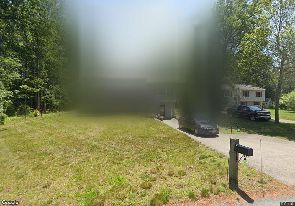 9 Oxford St, MerriMacK, NH 03054 - photo 1