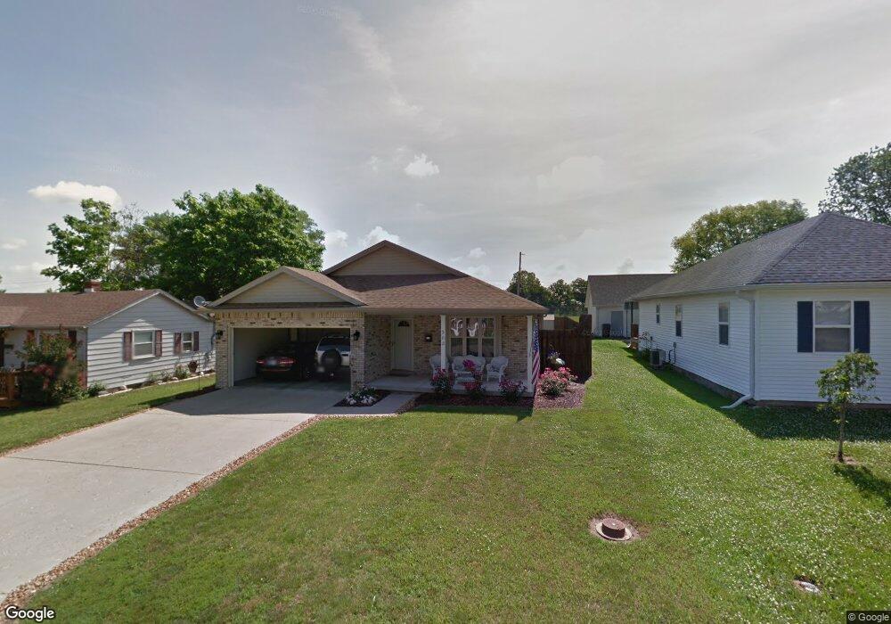 303 Franklin St, Edinburgh, IN 46124 - photo 1