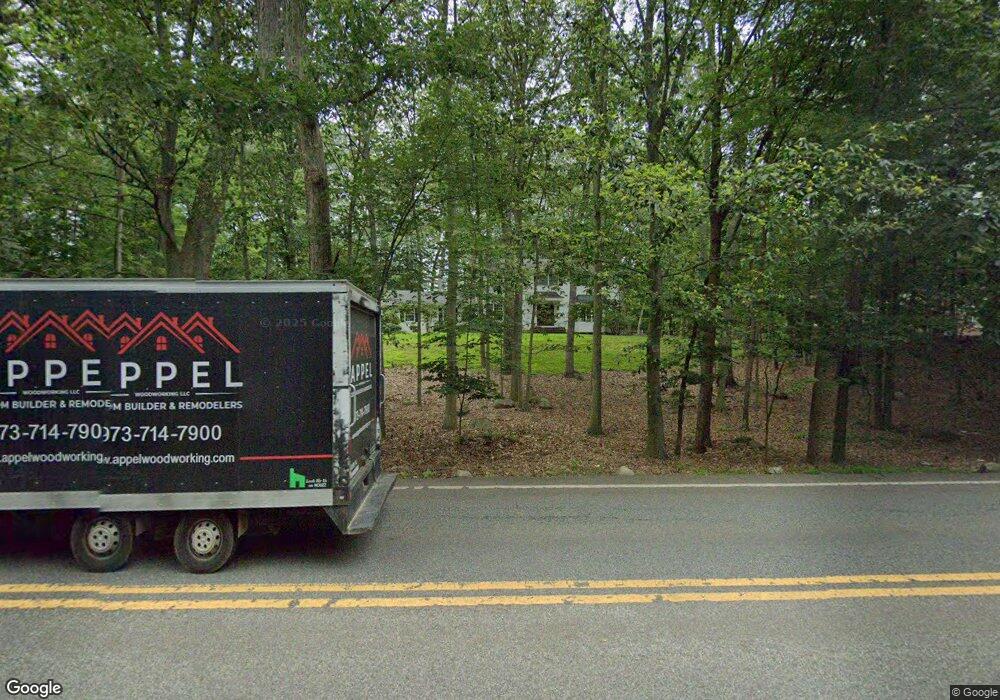 726 Wyckoff Ave, Mahwah, NJ 07430 - photo 1