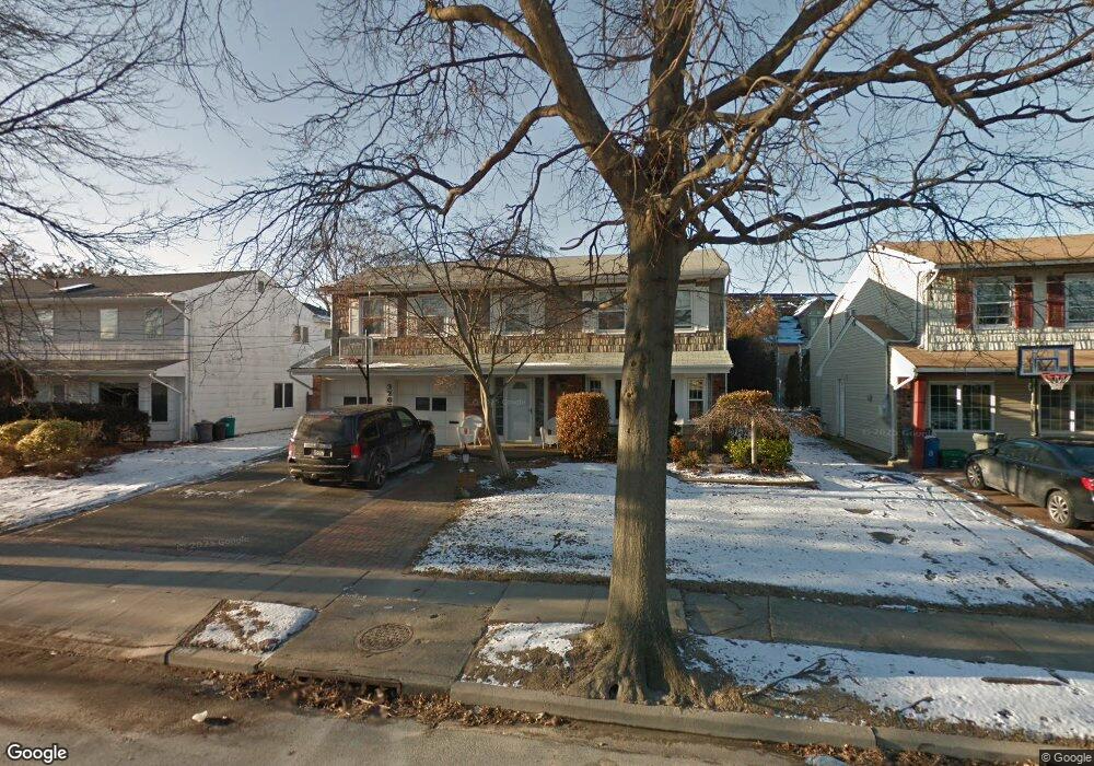 3263 Gary Ln, Merrick, NY 11566 - photo 1