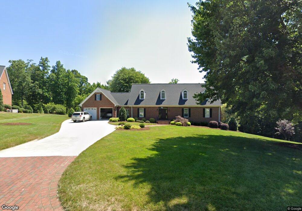 733 Anns Ct, Asheboro, NC 27205 - photo 1