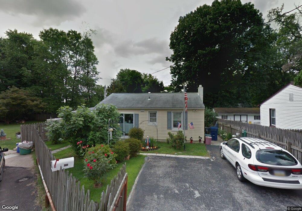 406 Boston Ct, Wallingford, PA 19086 - photo 1