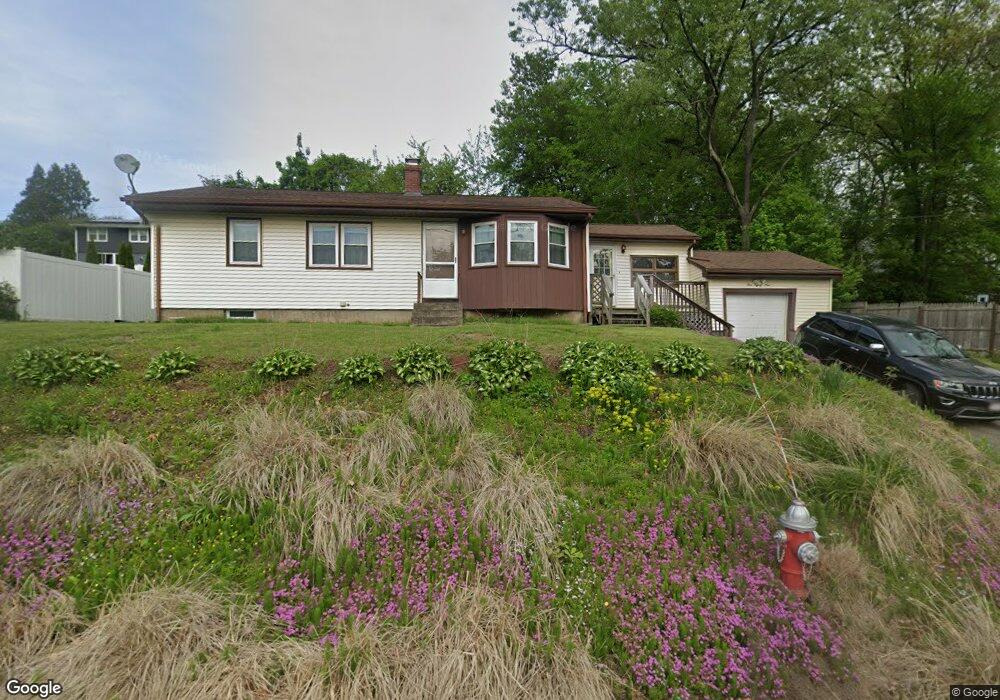 189 Hillcrest Ave unit 1, West Springfield, MA 01089 - photo 1