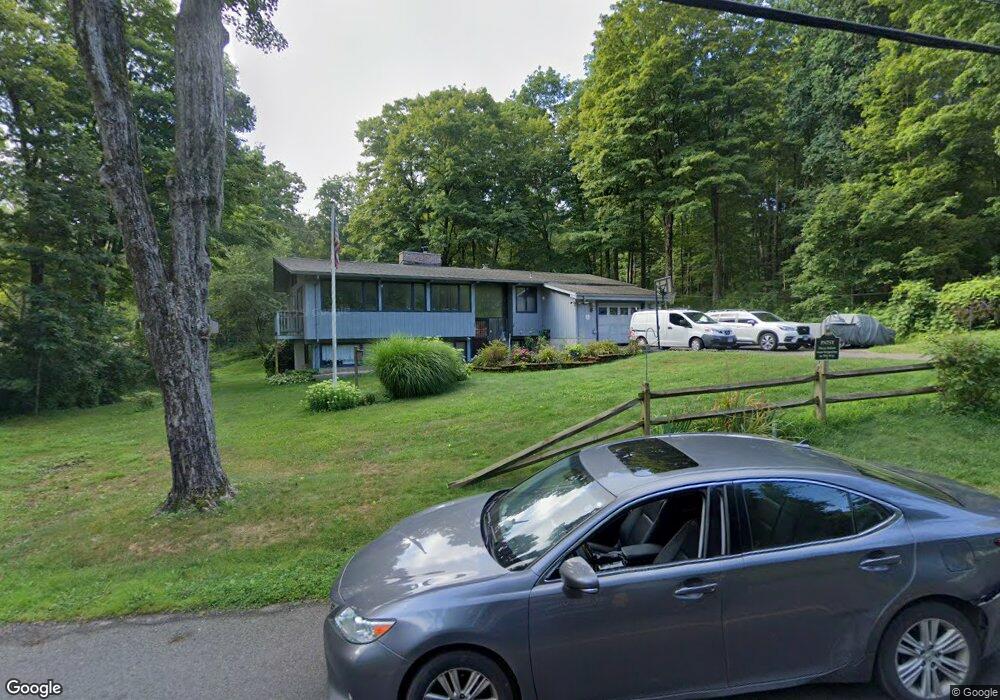 1615 Great Hill Rd, Guilford, CT 06437 - photo 1