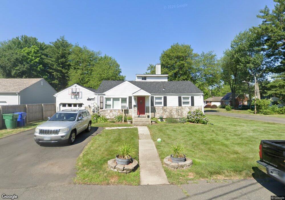 25 Mayfair Rd, Bloomfield, CT 06002 - photo 1