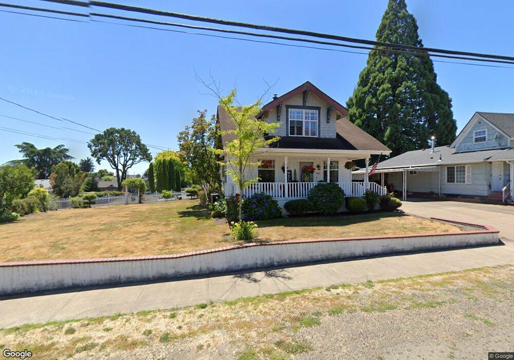246 E Main St, Carlton, OR 97111 - photo 1