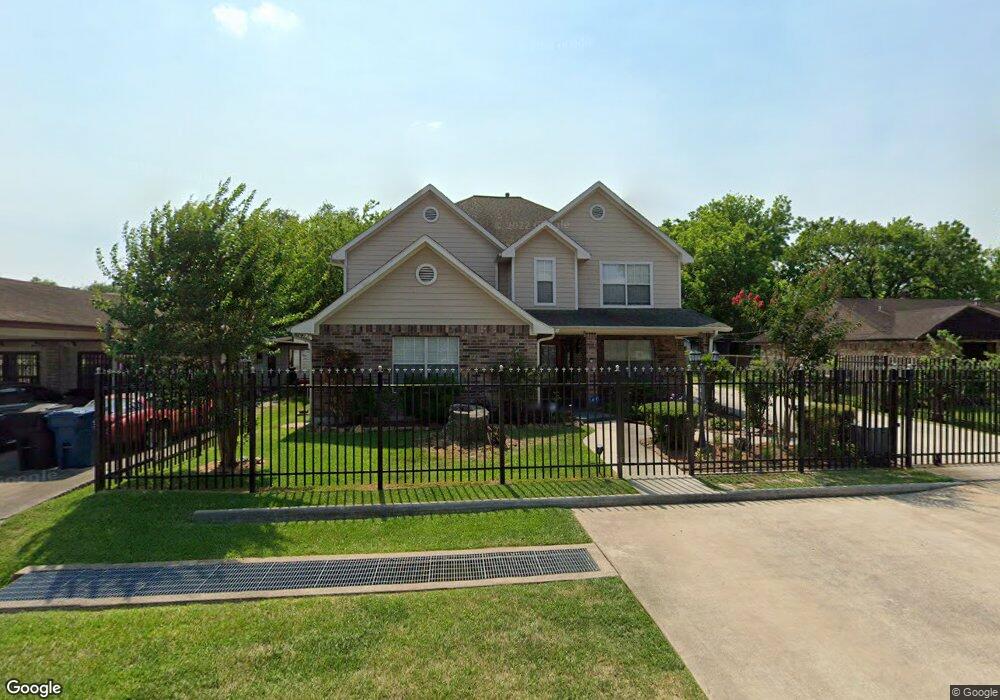 11611 Harrow St, Houston, TX 77093 - photo 1