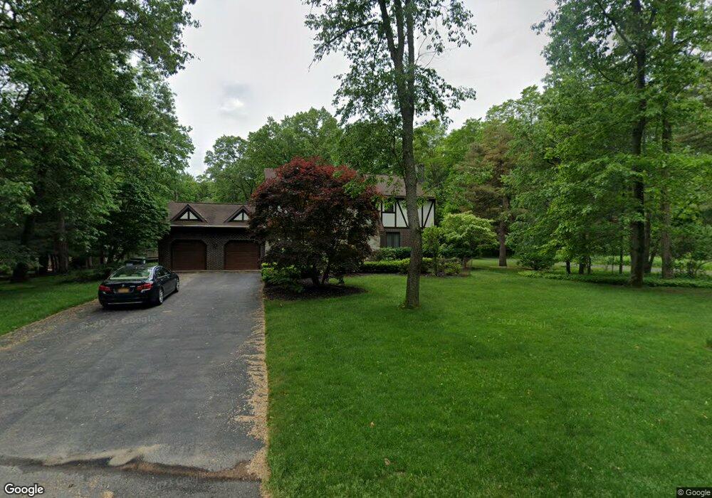 11 N Parkway Dr, Schenectady, NY 12303 - photo 1