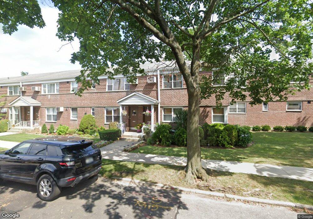 19622 Pompeii Ave unit 1, Hollis, NY 11423 - photo 1