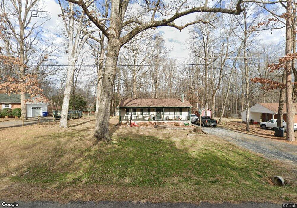 4962 Ridgeview Rd, High Point, NC 27263 - photo 1