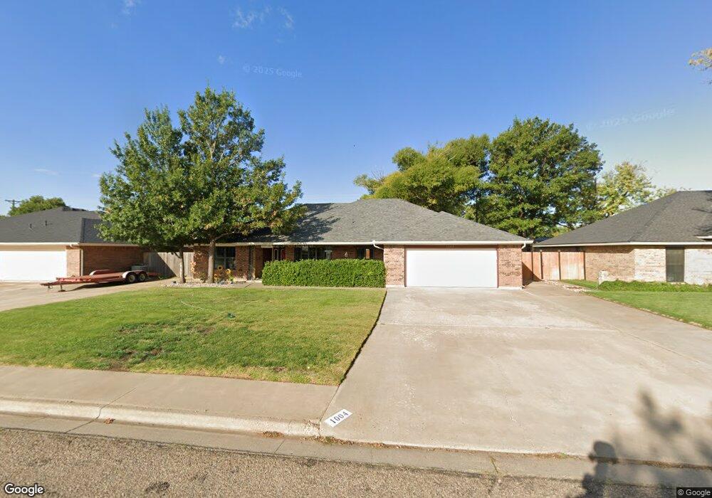 1004 Bennett Dr, Dumas, TX 79029 - photo 1