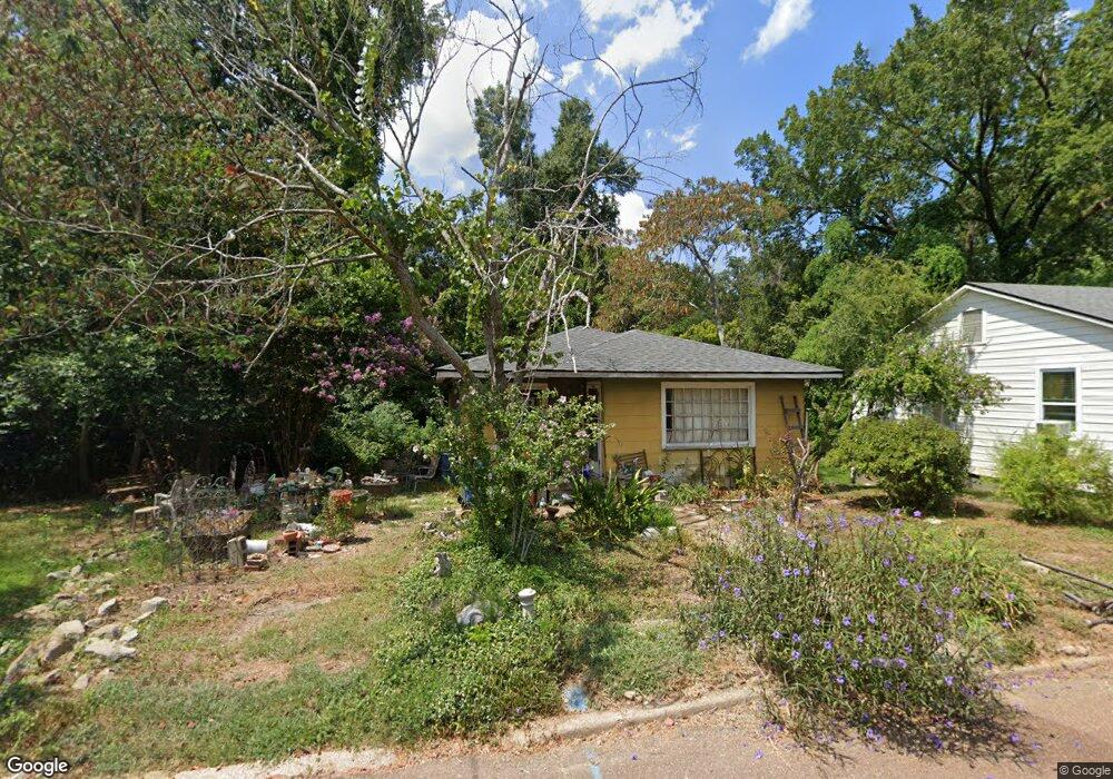 422 Cherry St, Natchez, MS 39120 - photo 1