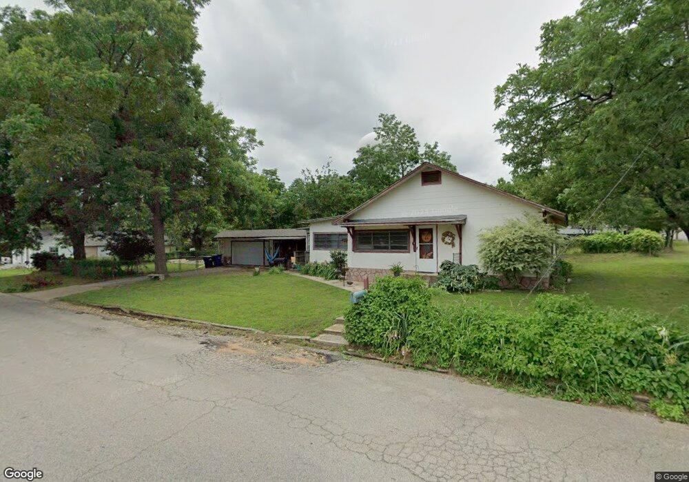 1501 S Chandler Ave, Denison, TX 75020 - photo 1