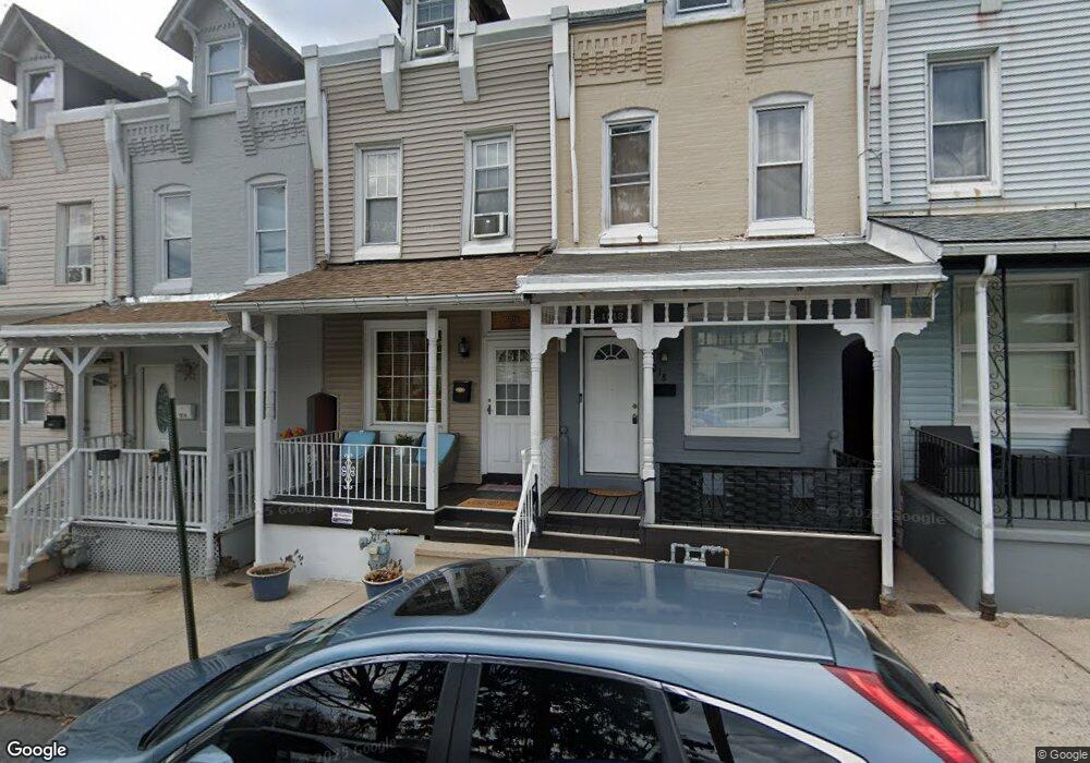 1016 Pear St, Reading, PA 19601 - photo 1