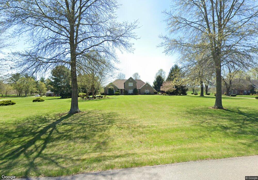 710 Stoneleigh Dr, Frankfort, KY 40601 - photo 1