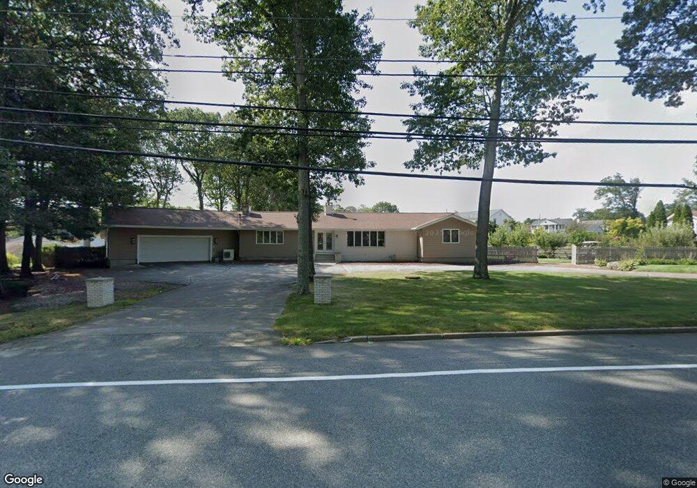 810 Scituate Ave, Cranston, RI 02921 - photo 1