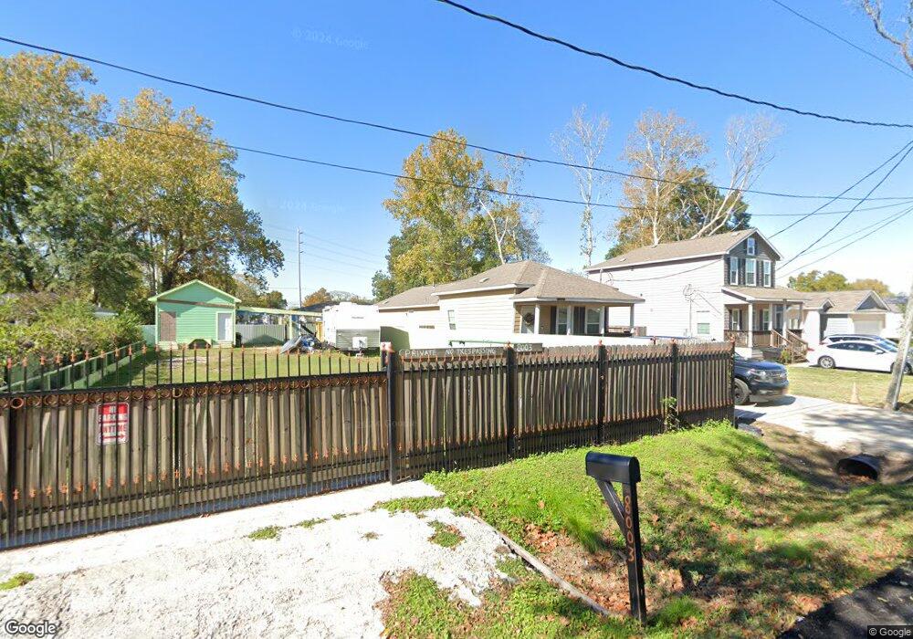 8003 NW Phillips, Houston, TX 77088 - photo 1