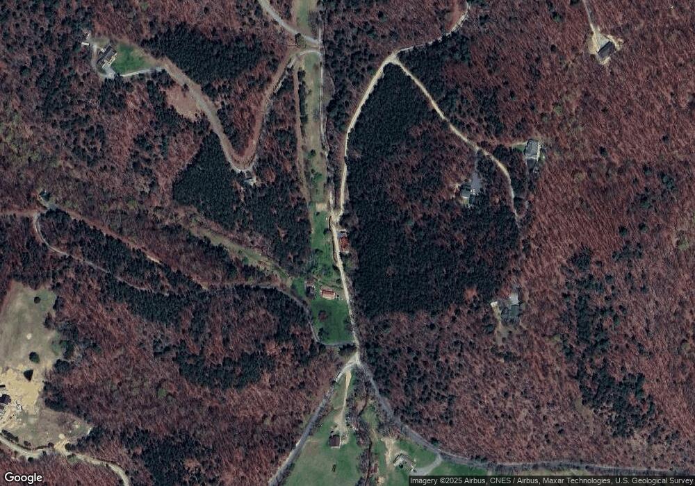 734 Hartman Ln, Berkeley Springs, WV 25411 - photo 1