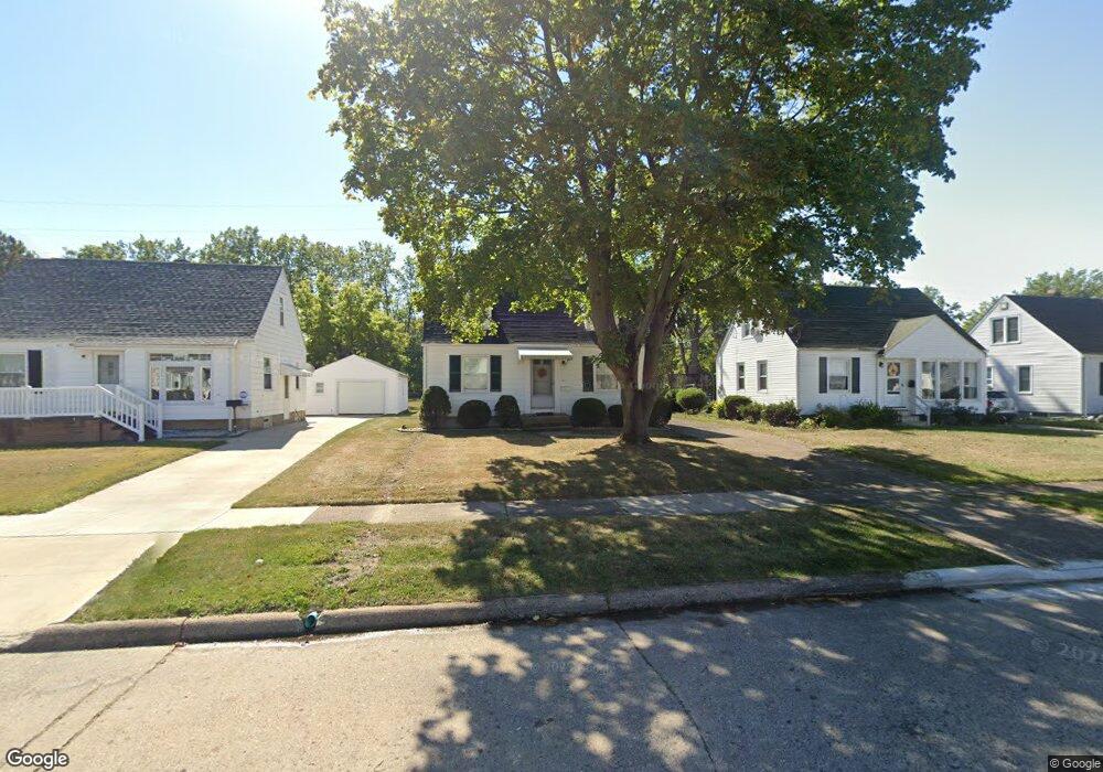 2326 E 35th St, Lorain, OH 44055 - photo 1