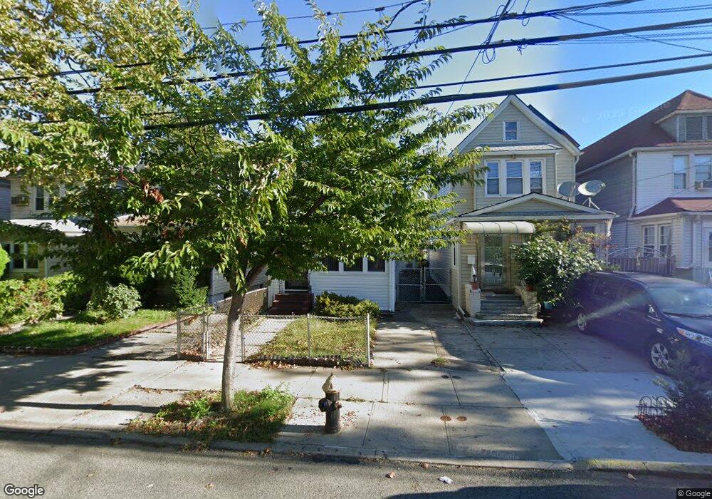 6265 Austin St, Rego Park, NY 11374 - photo 1