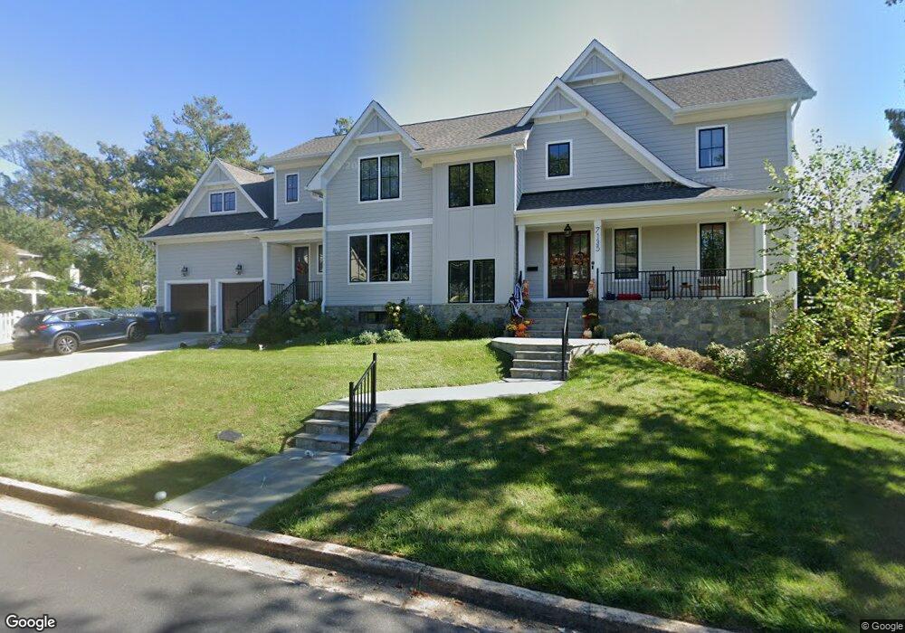 7135 Ellison St unit 1-UPPER LEVEL, Falls Church, VA 22046 - photo 1